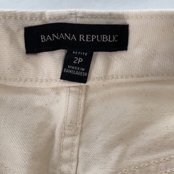 🏷 Banana Republic Raw Edge Denim Pencil Skirt 🏷 - Picture 11 of 13